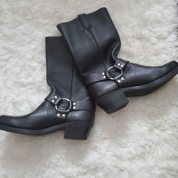 FRYE Boots - Picture 1 of 2